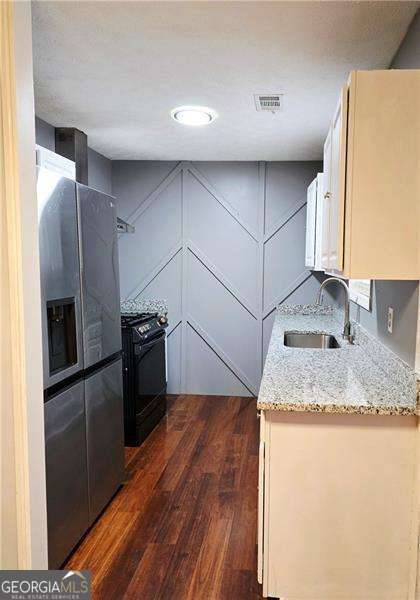 115 Bond Drive Property Photo 6