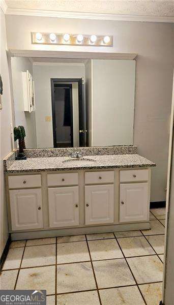115 Bond Drive Property Photo 9