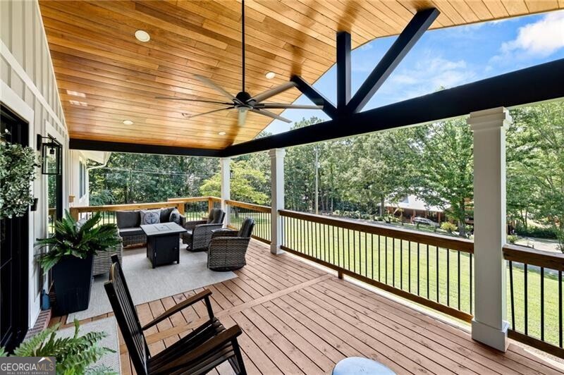6470 Samoa Way Property Photo 5