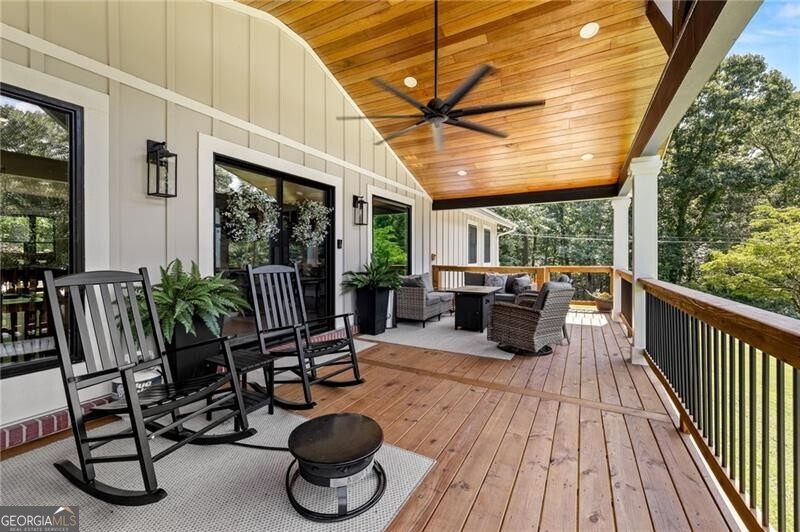 6470 Samoa Way Property Photo 7