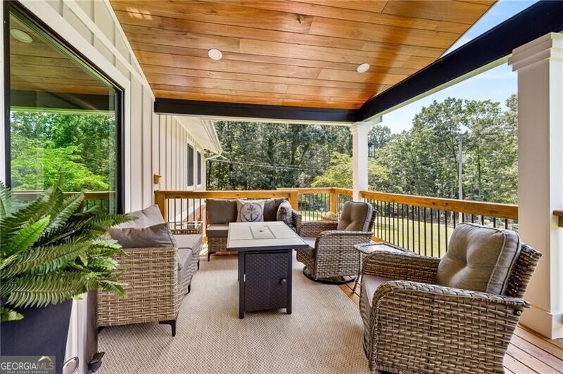 6470 Samoa Way Property Photo 17