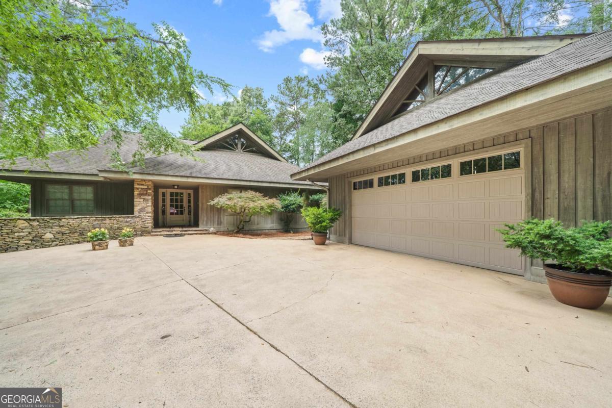 1031 Old Still Road Property Photo 12