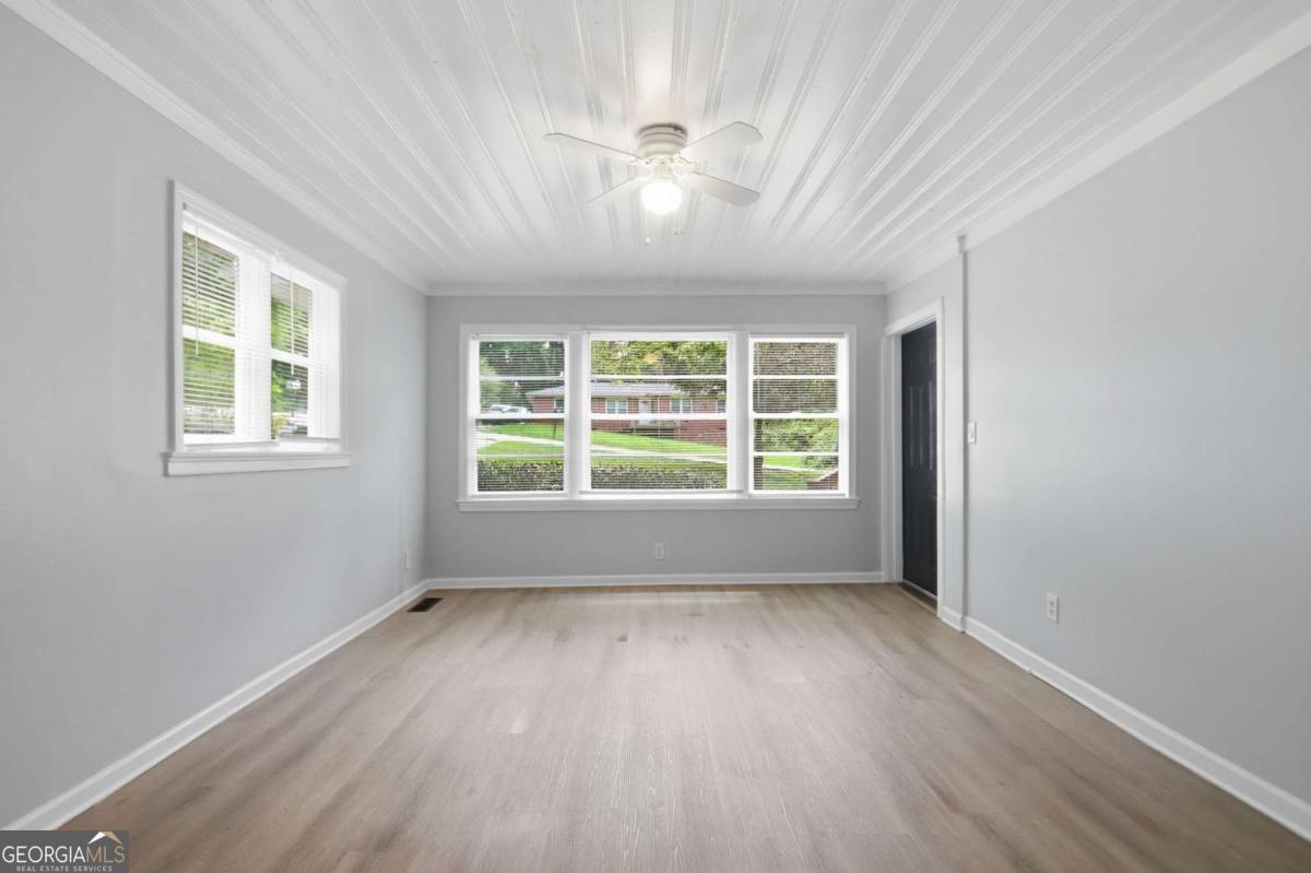 6183 Ellis Street Property Photo 2