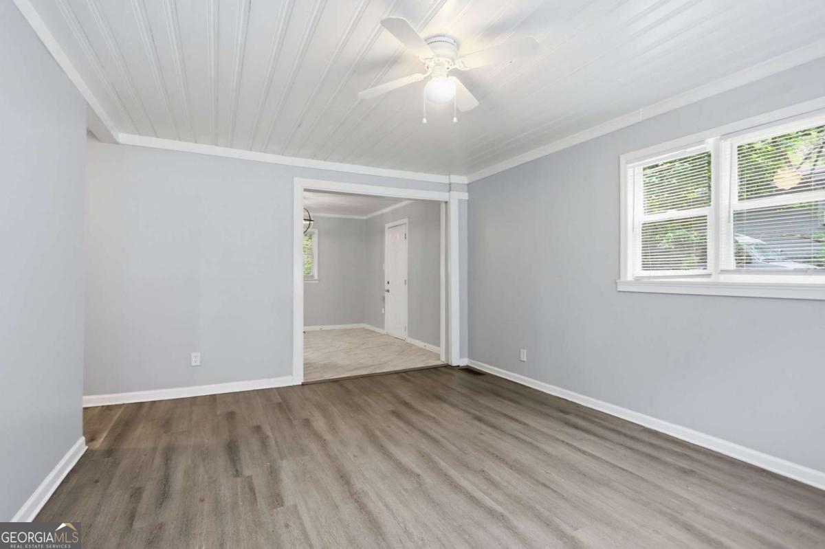 6183 Ellis Street Property Photo 3