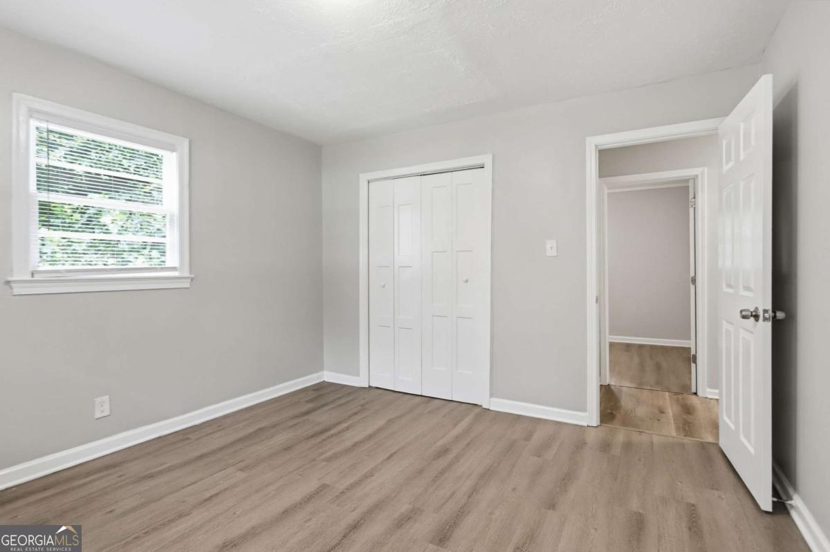 6183 Ellis Street Property Photo 12