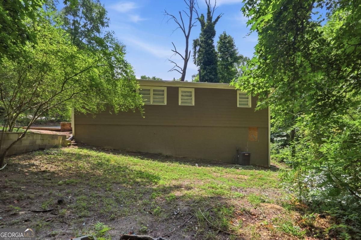 6183 Ellis Street Property Photo 18