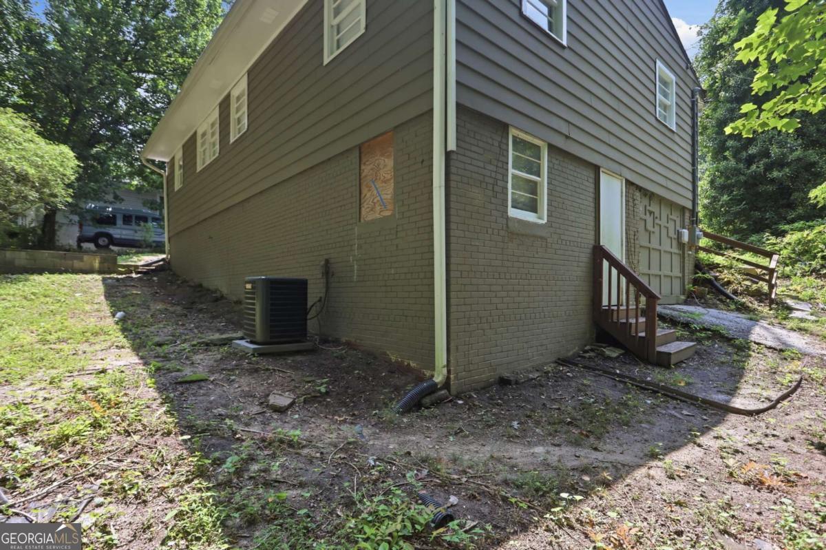 6183 Ellis Street Property Photo 19