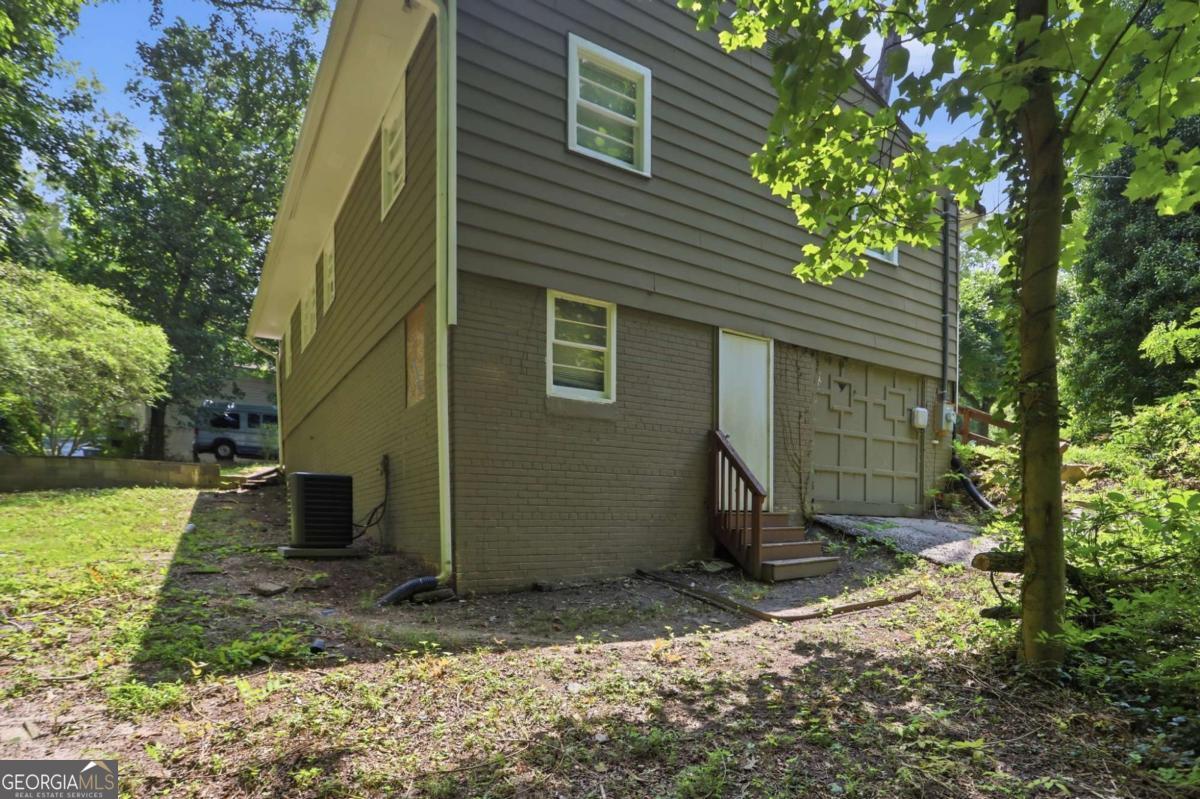 6183 Ellis Street Property Photo 20