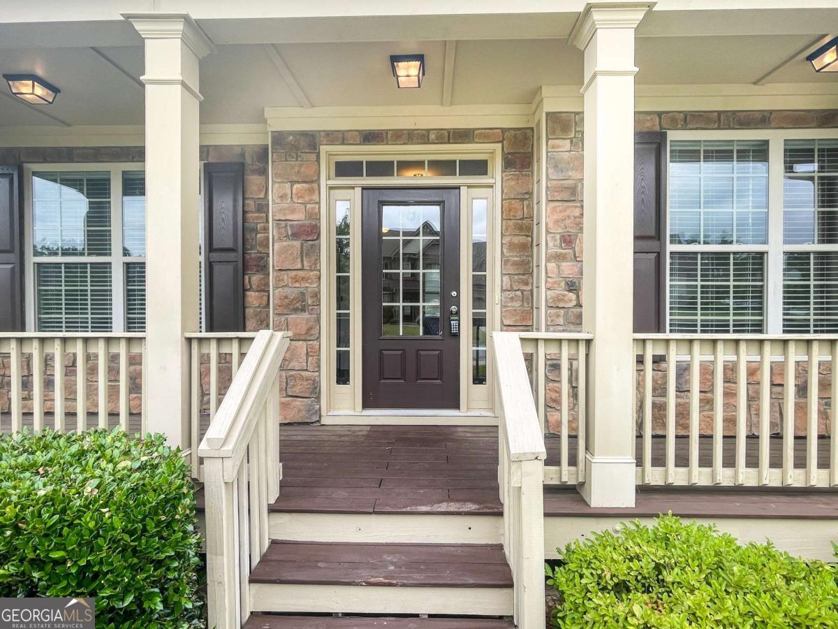 5840 Zelkova Drive Property Photo 2