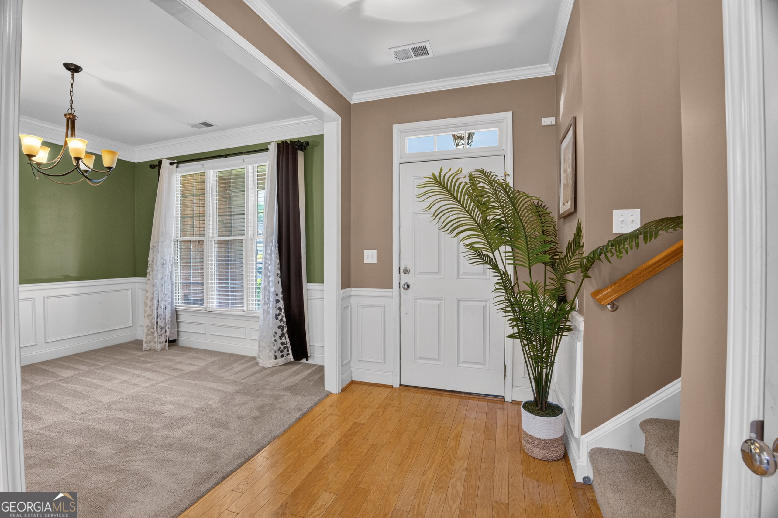 412 Cherry Tree Lane Property Photo 2