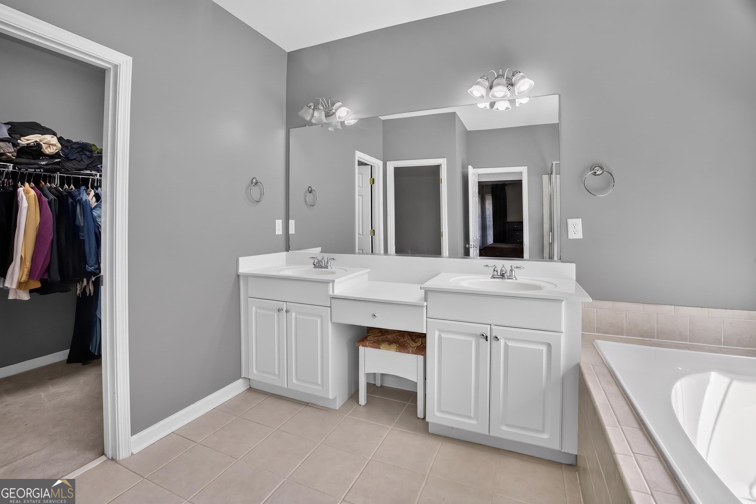 412 Cherry Tree Lane Property Photo 31
