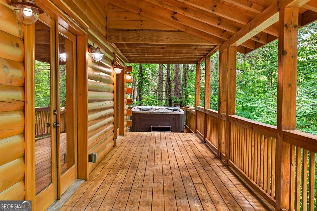 357 Hemlock Trail Property Photo 4