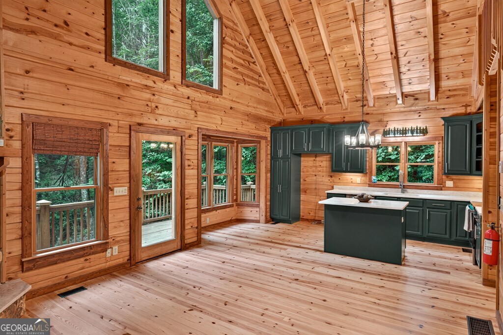 357 Hemlock Trail Property Photo 11