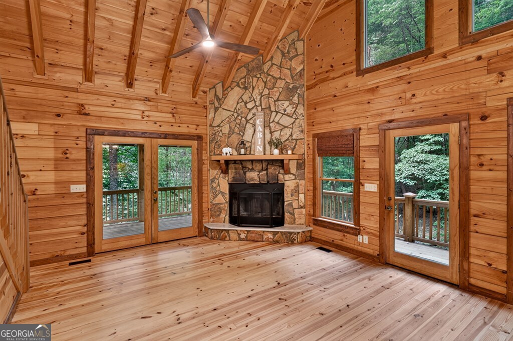 357 Hemlock Trail Property Photo 12