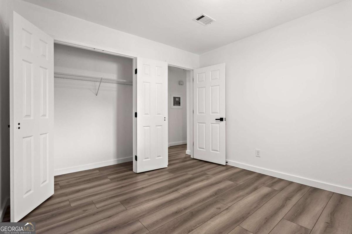 545 Oakview Road Property Photo 15
