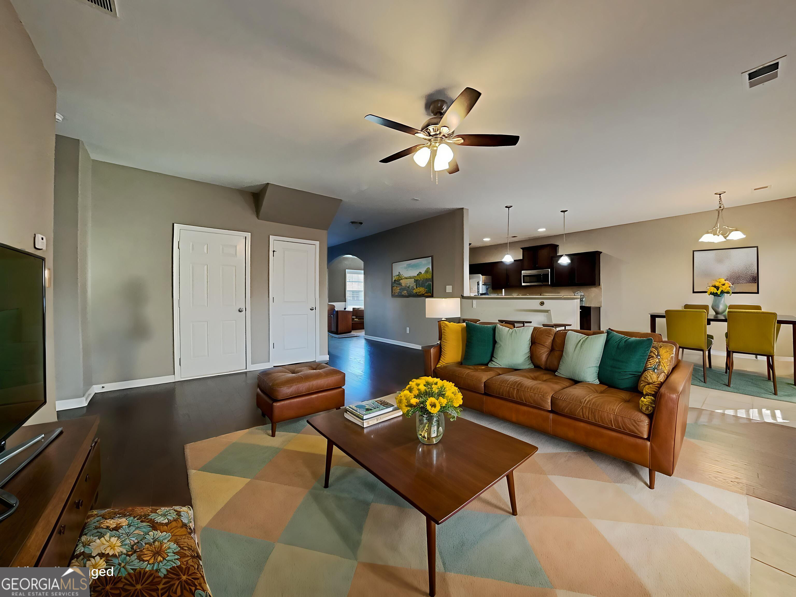 337 Cliffhaven Circle Property Photo 4