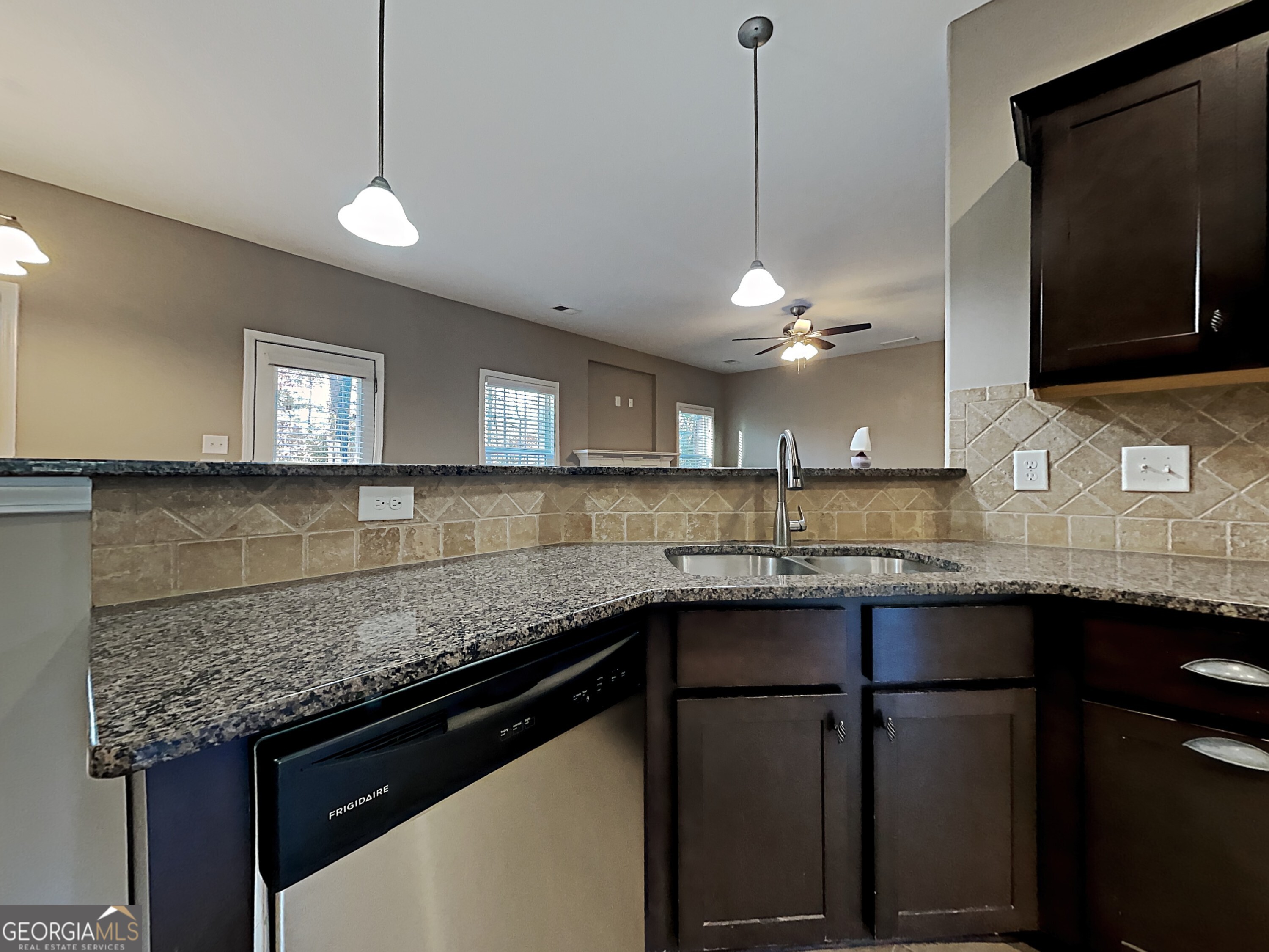337 Cliffhaven Circle Property Photo 7
