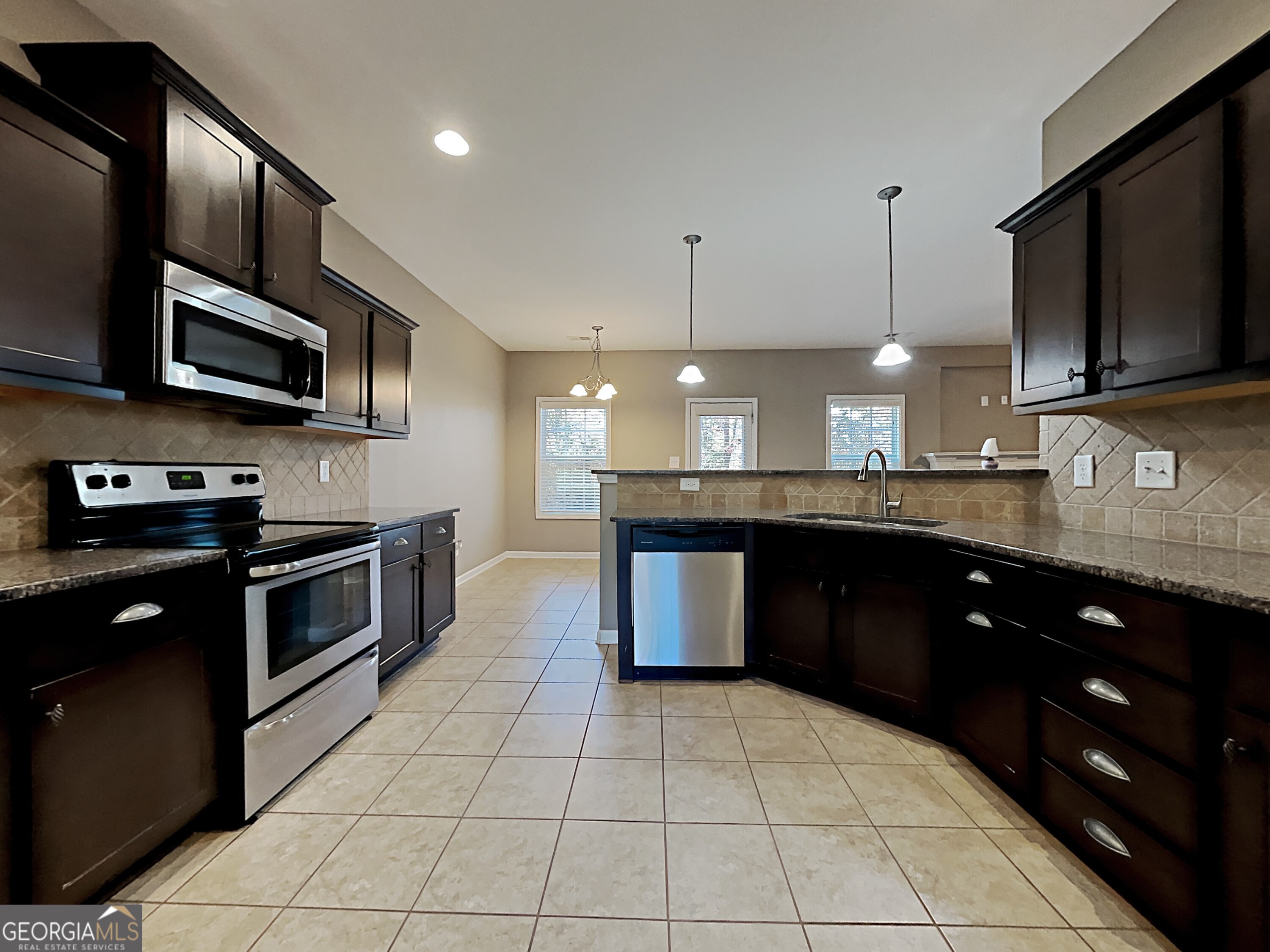 337 Cliffhaven Circle Property Photo 8