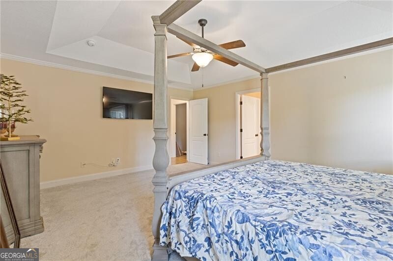 521 Embassy Walk Property Photo 19