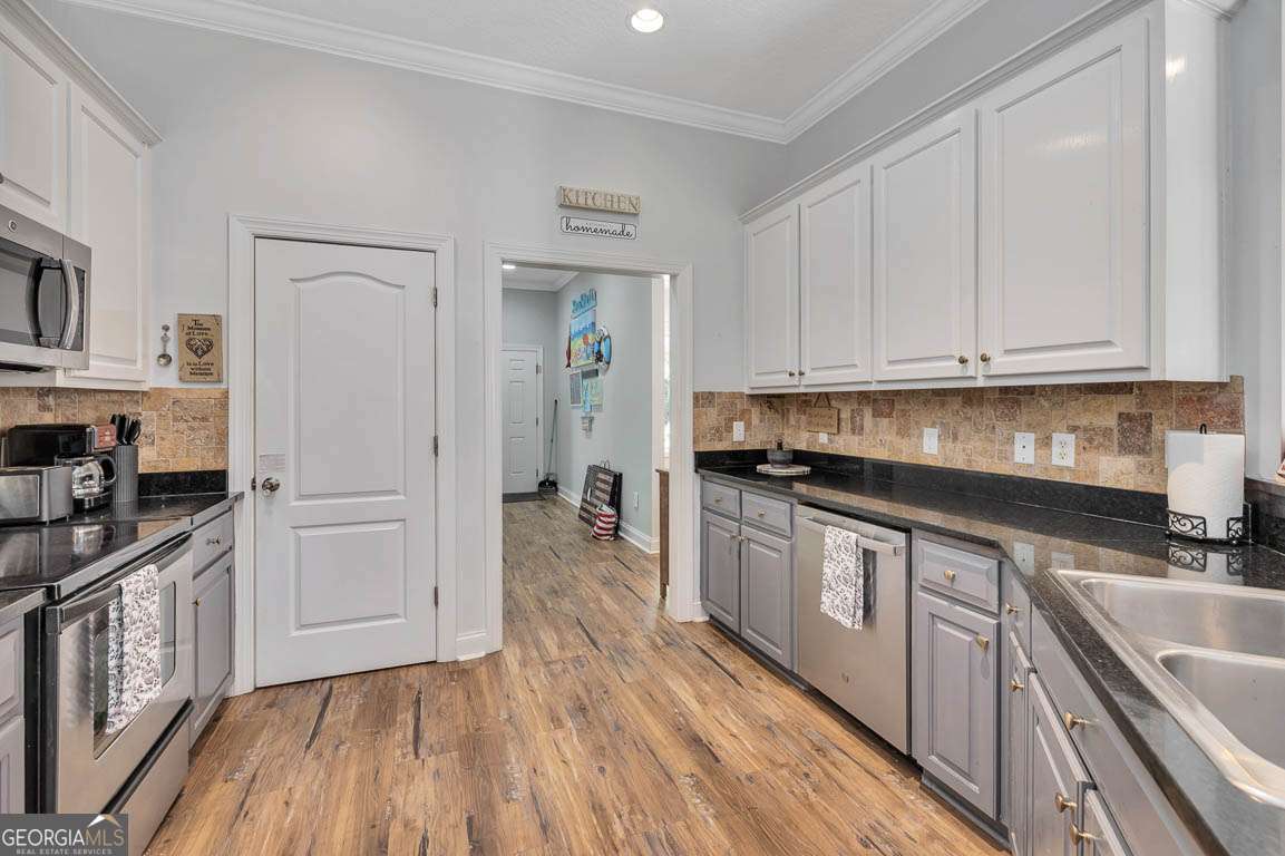 330 Cinder Hill Drive Property Photo 25