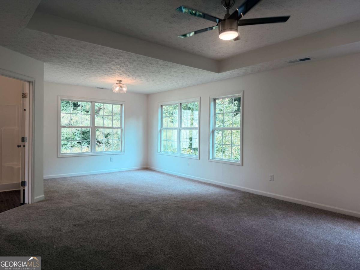 245 Winchester Drive Property Photo 11