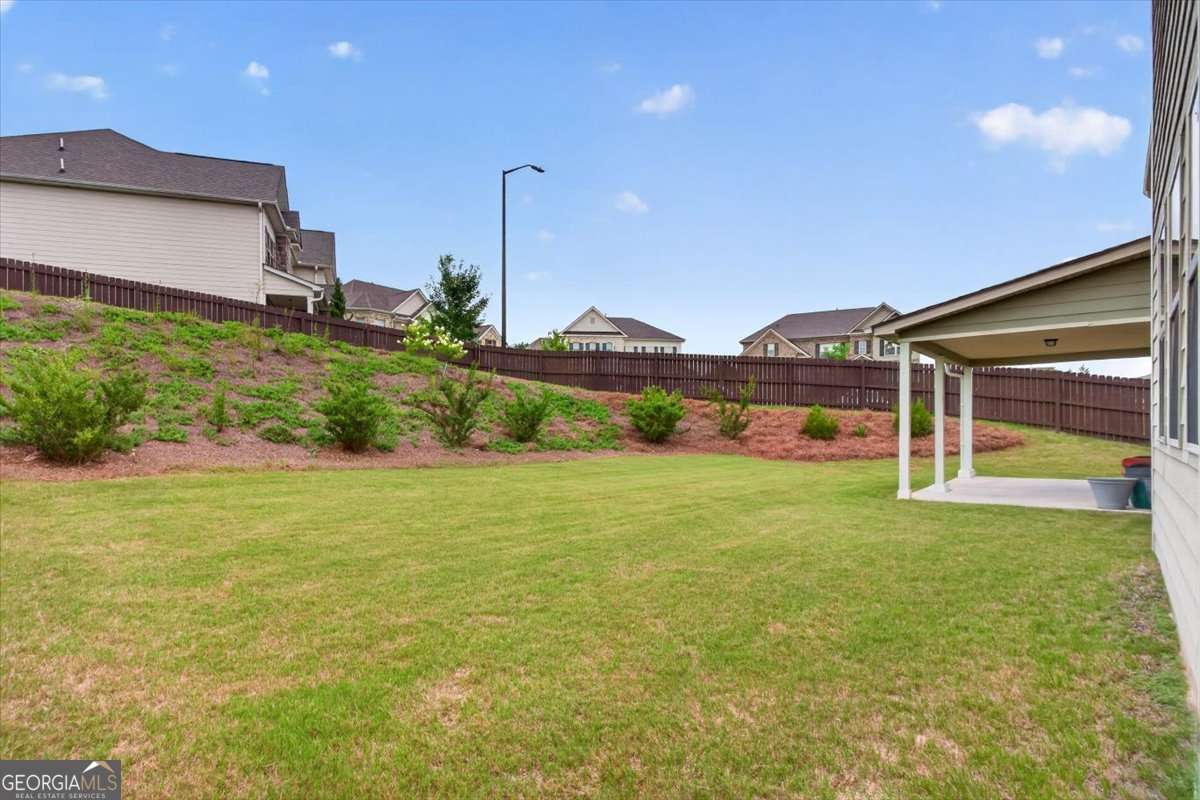 405 Victoria Heights Drive Property Photo 4