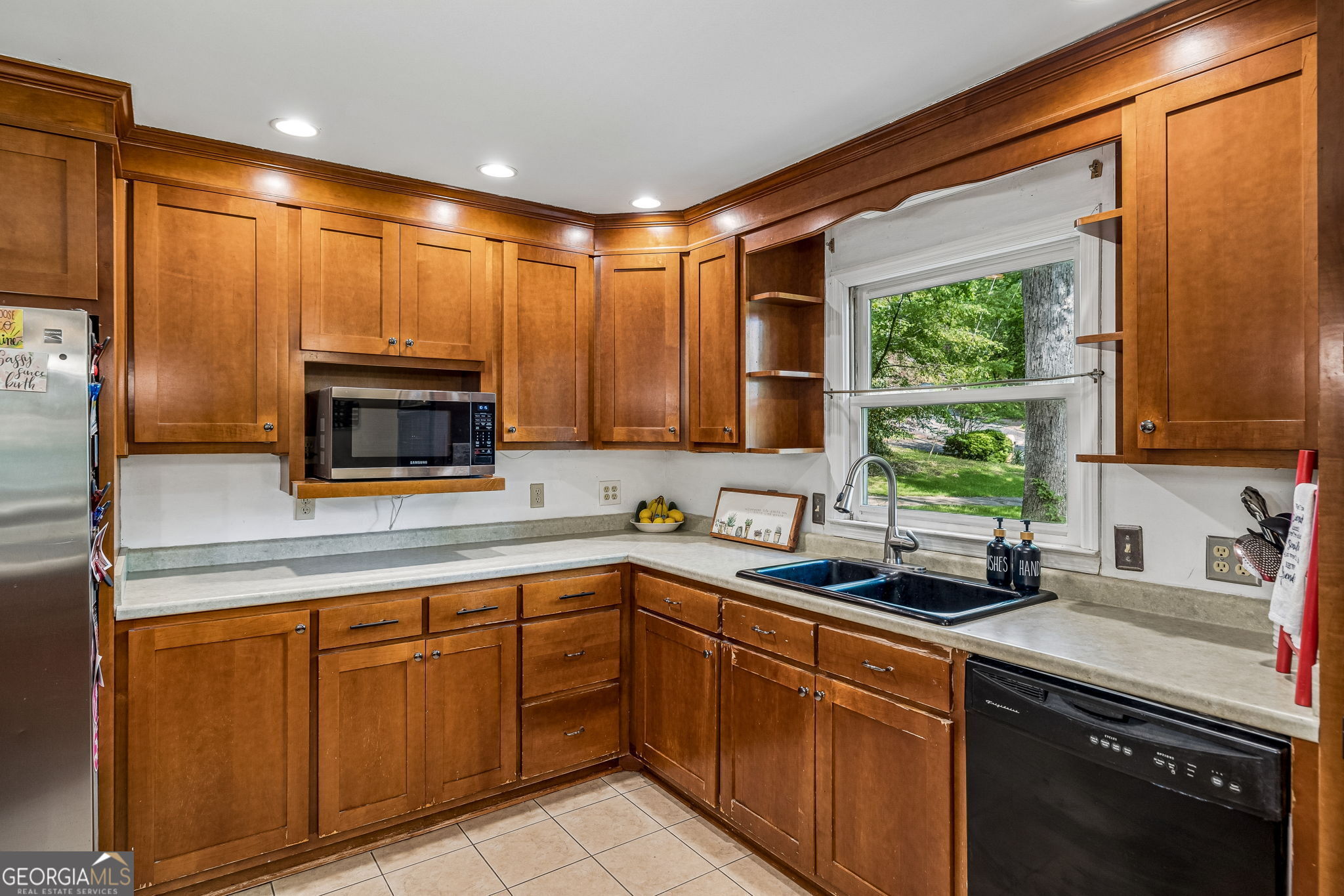 2213 Rocky Face Circle Property Photo 11