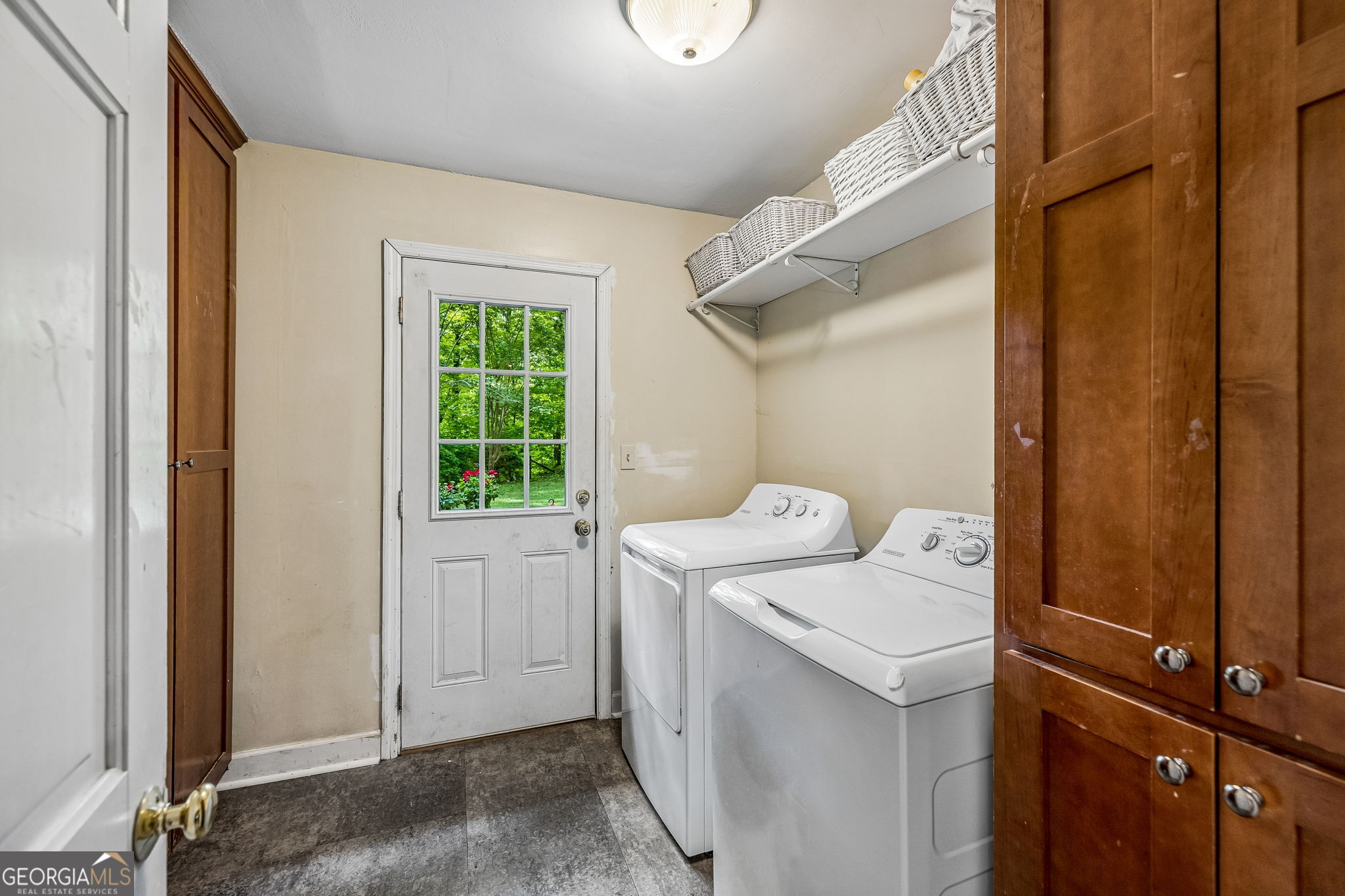2213 Rocky Face Circle Property Photo 16