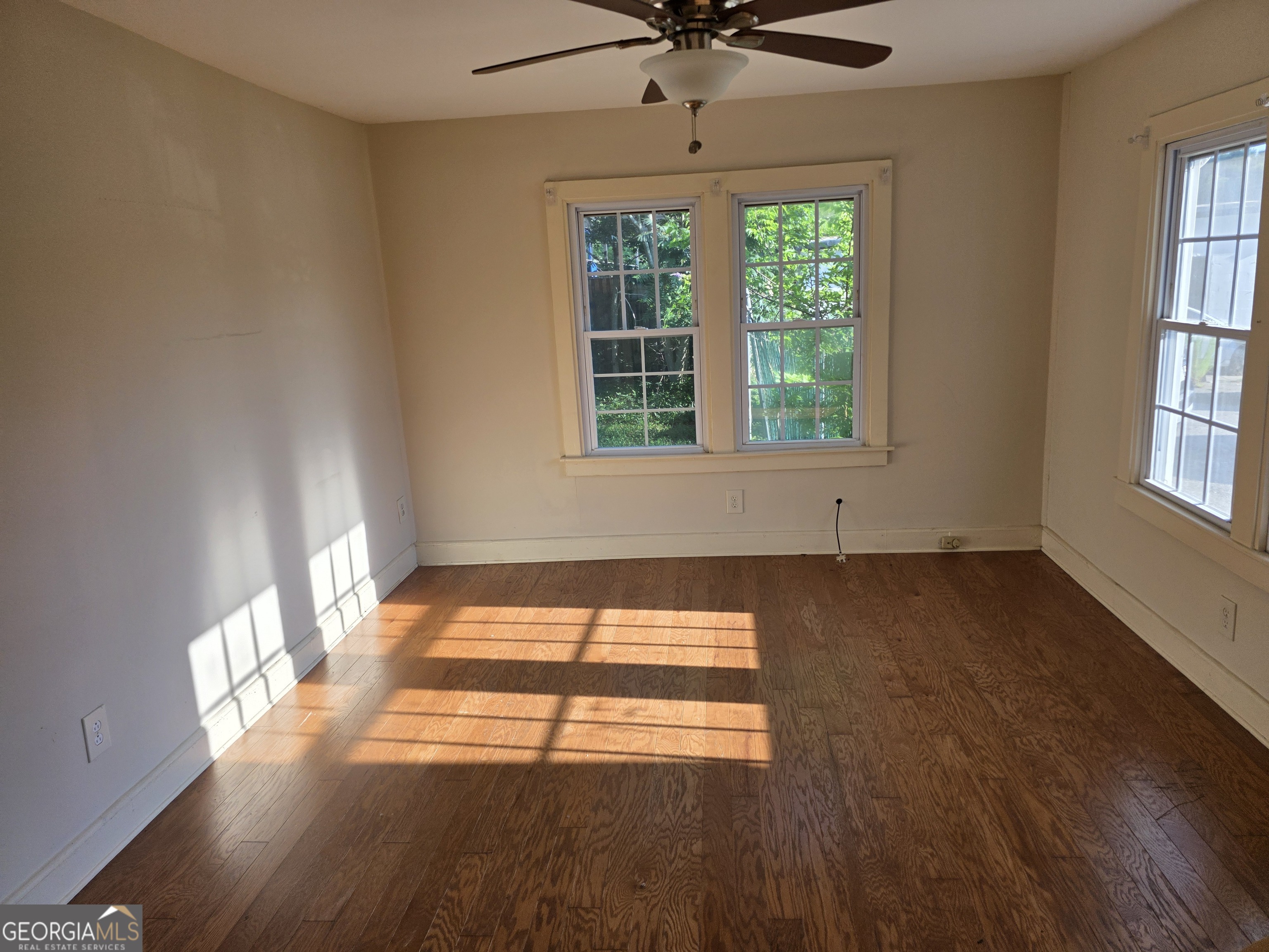 6639 S Sweetwater Road Property Photo 9