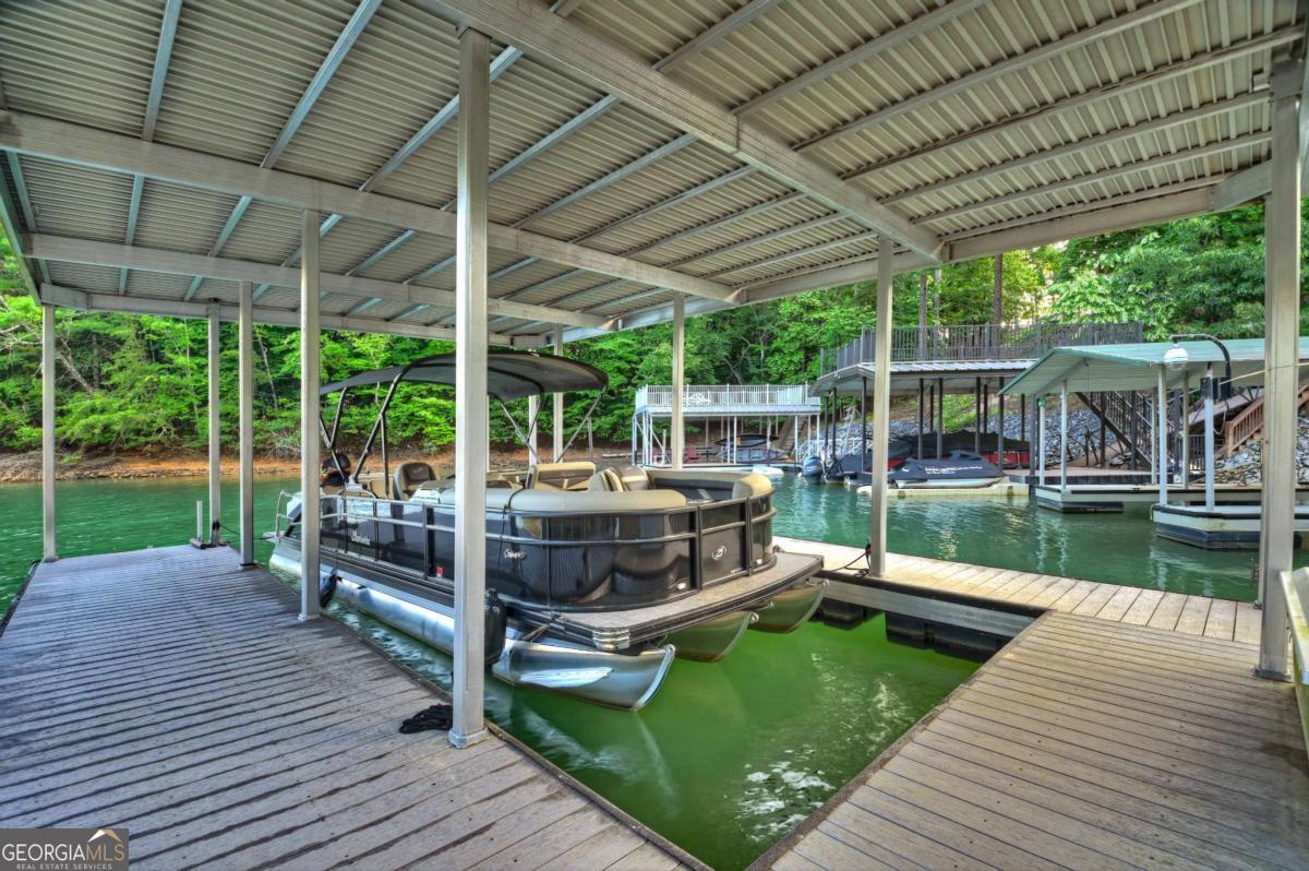 66 Rome Point Property Photo 9
