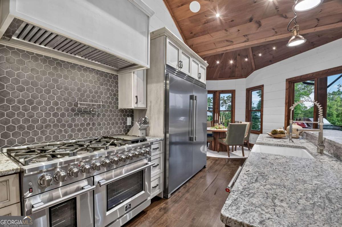 66 Rome Point Property Photo 20