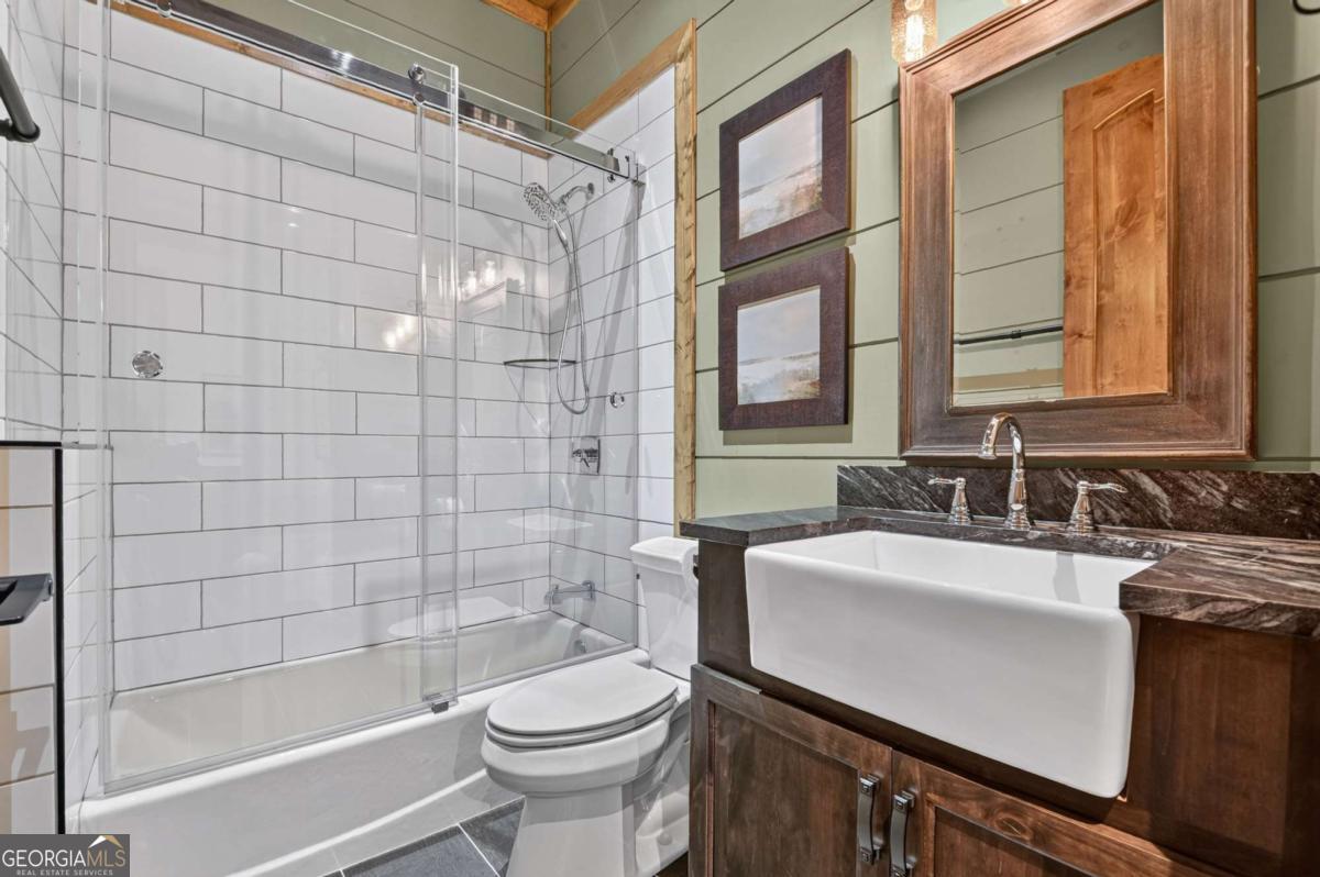 66 Rome Point Property Photo 39