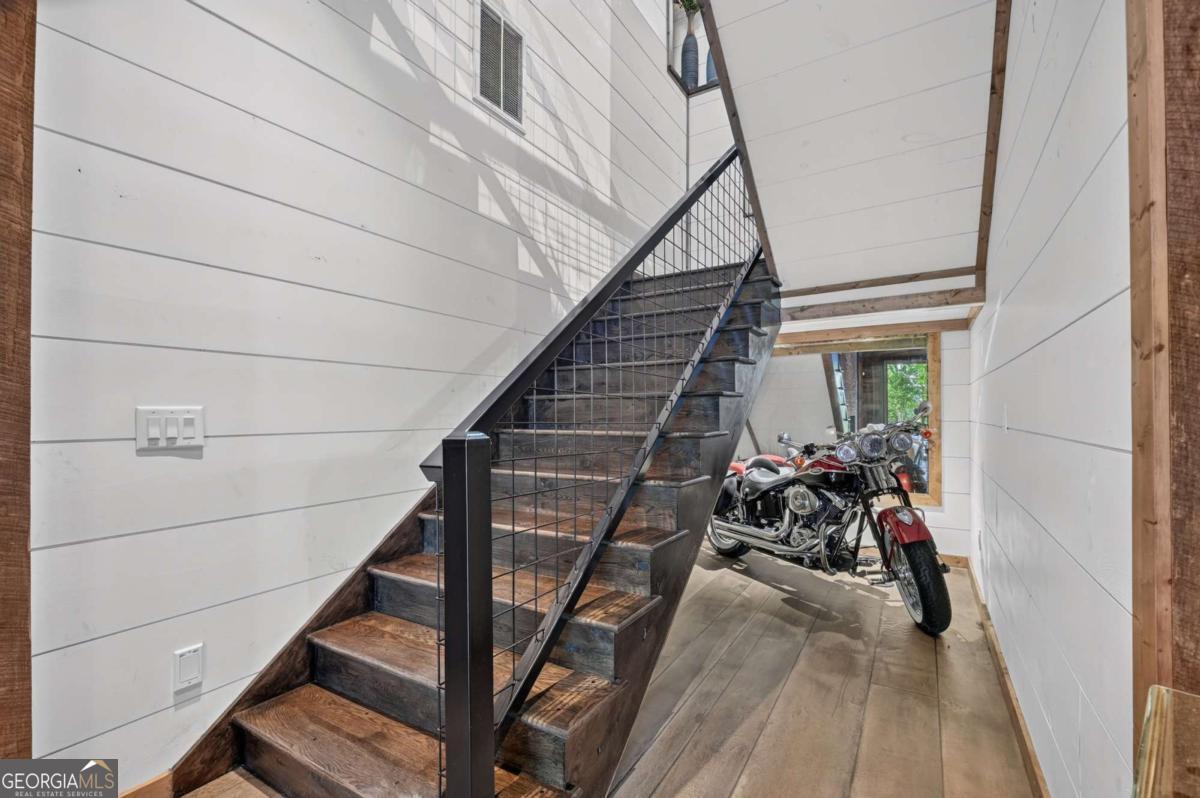 66 Rome Point Property Photo 45