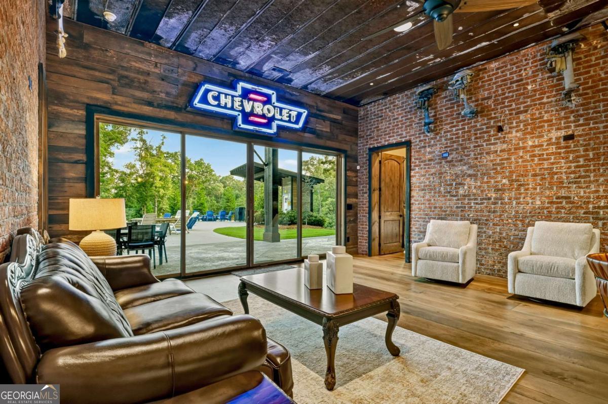 66 Rome Point Property Photo 47