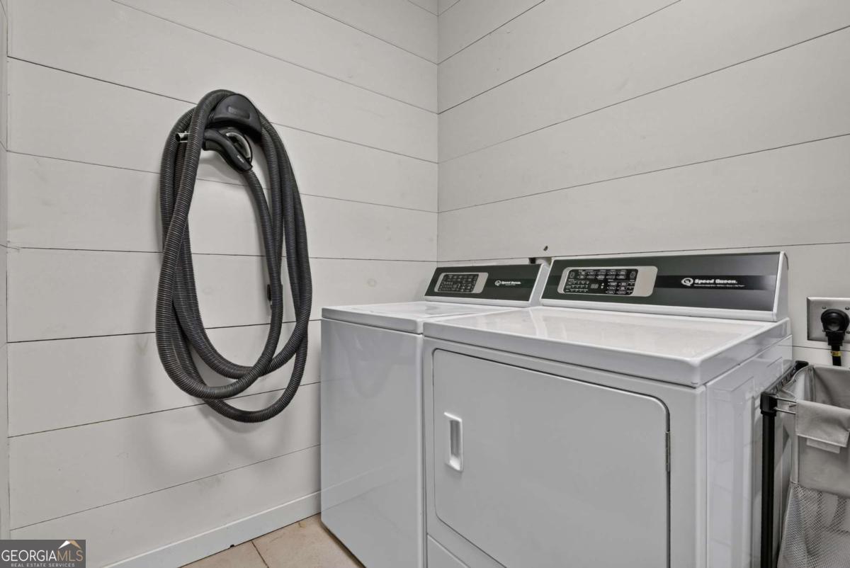 66 Rome Point Property Photo 61