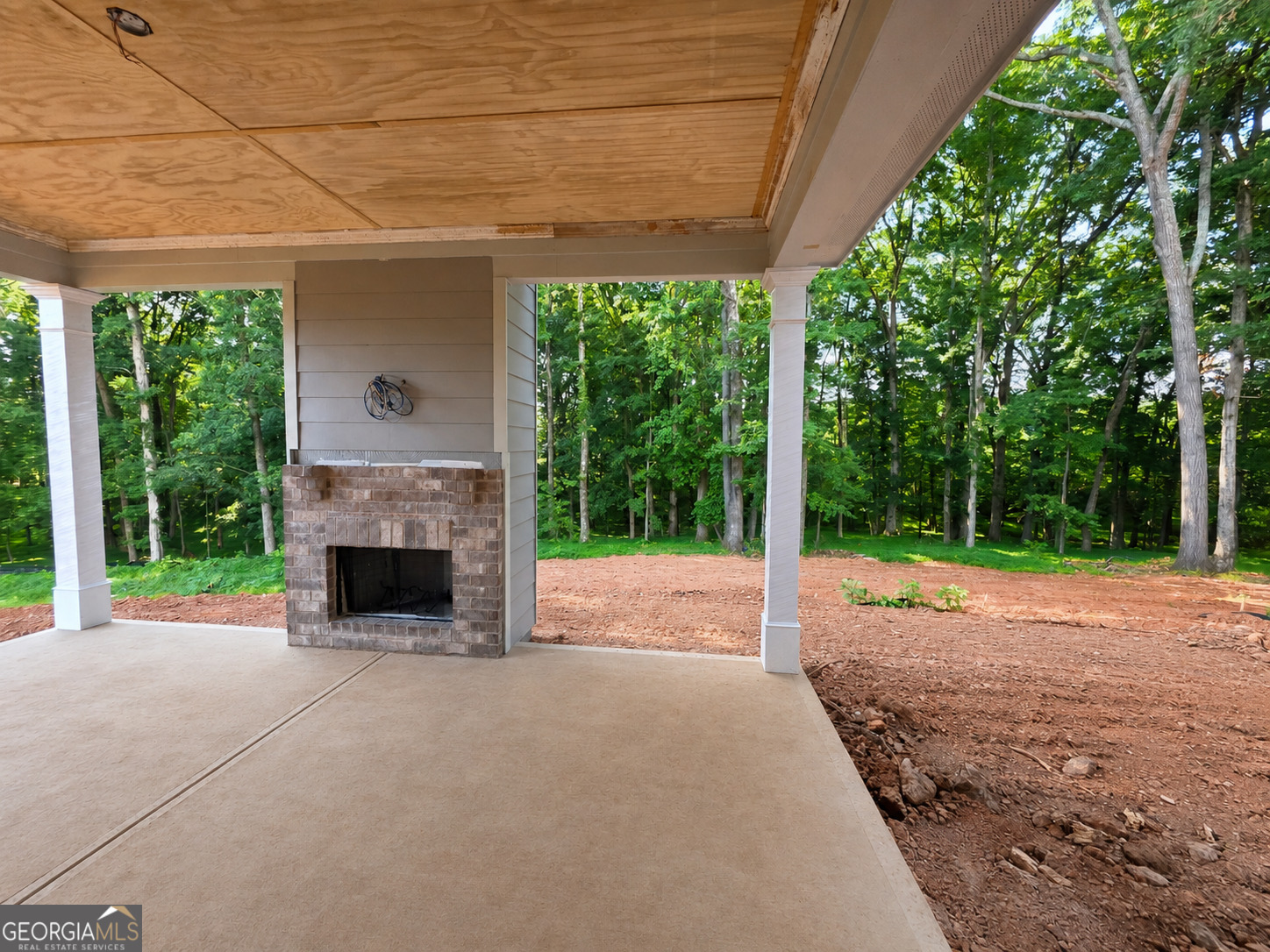 124 Maney Drive Property Photo 2