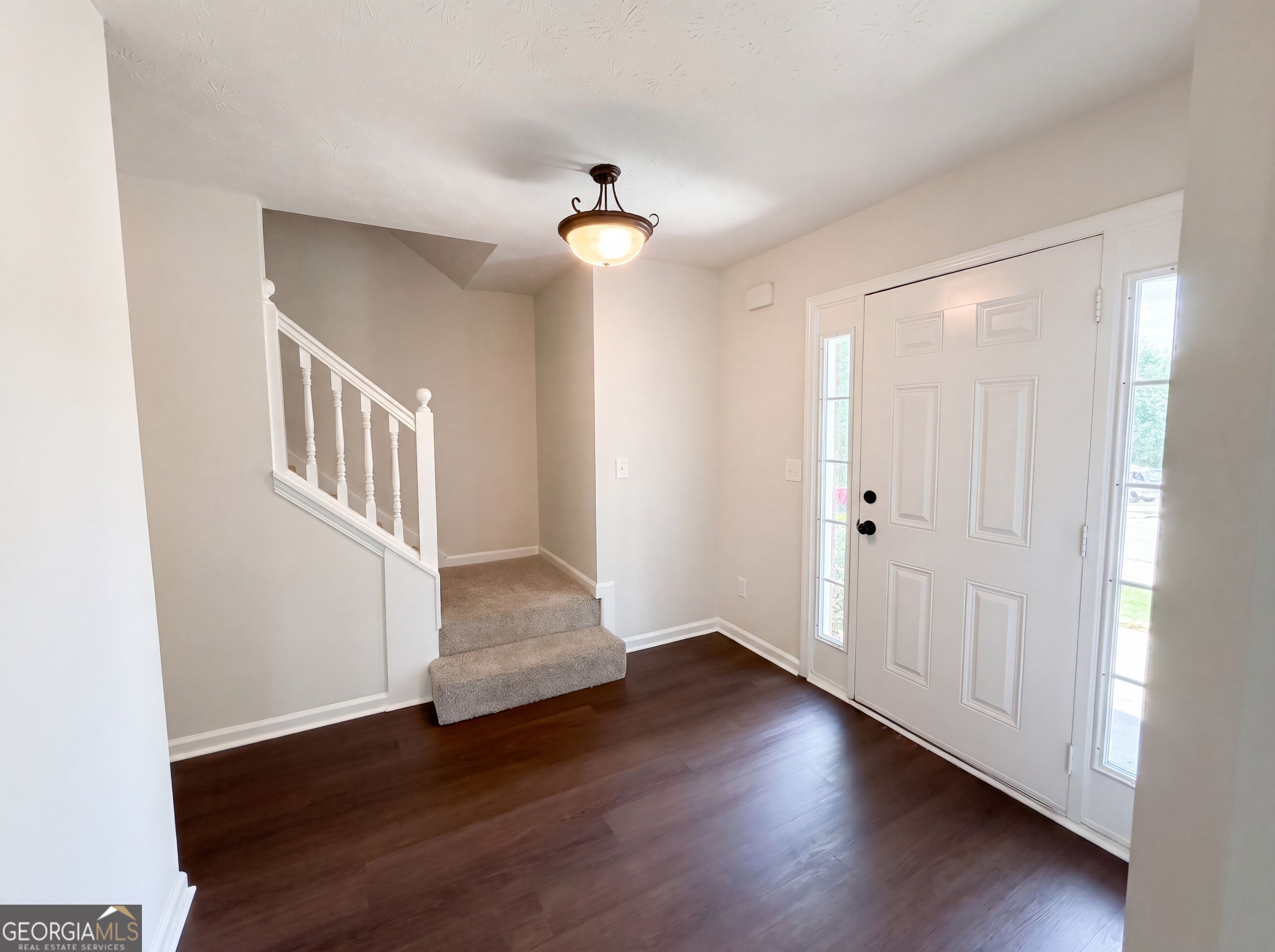 1672 Bennett Drive Property Photo 6