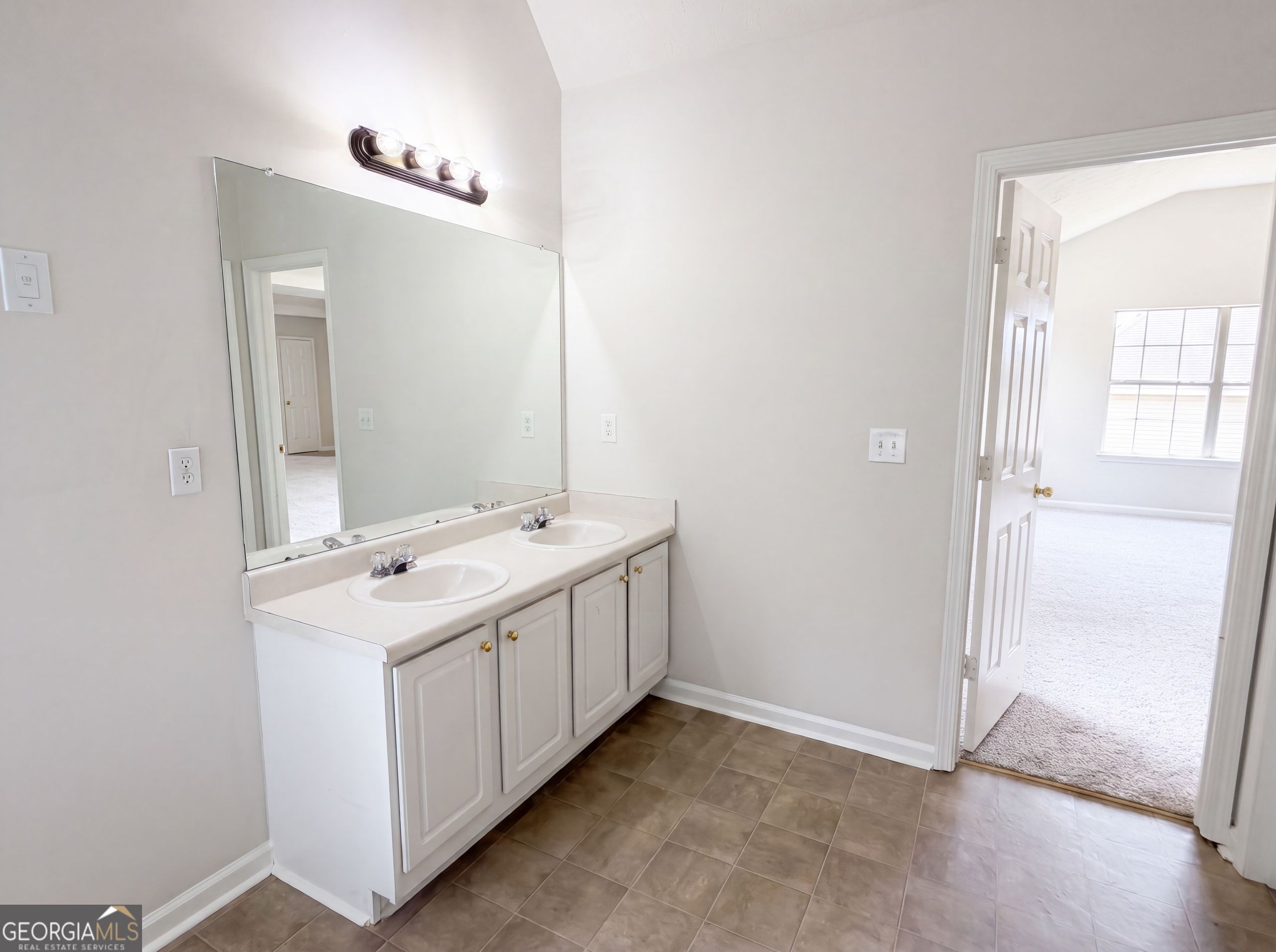 1672 Bennett Drive Property Photo 22