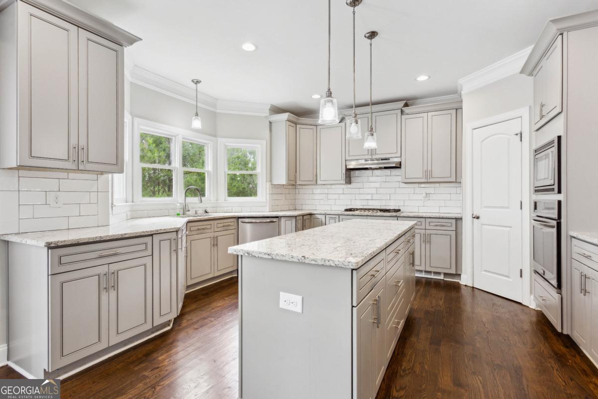 4402 Income Circle Property Photo 7