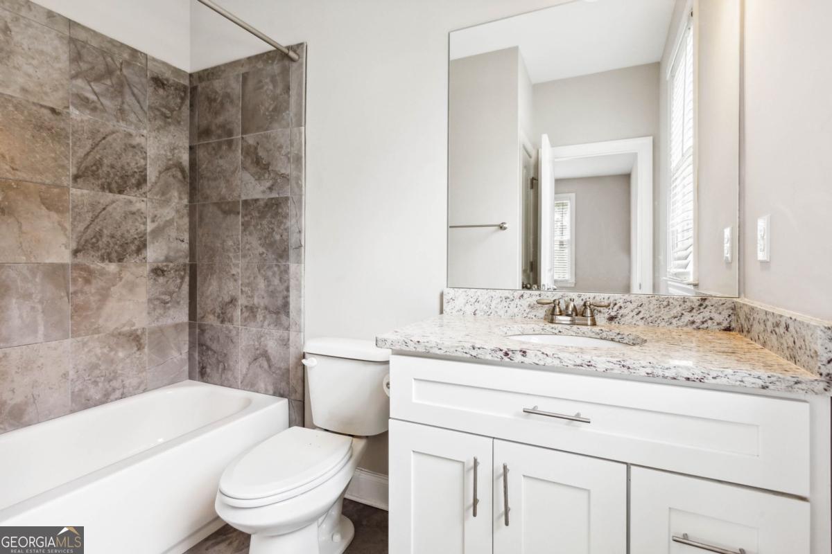 4402 Income Circle Property Photo 10