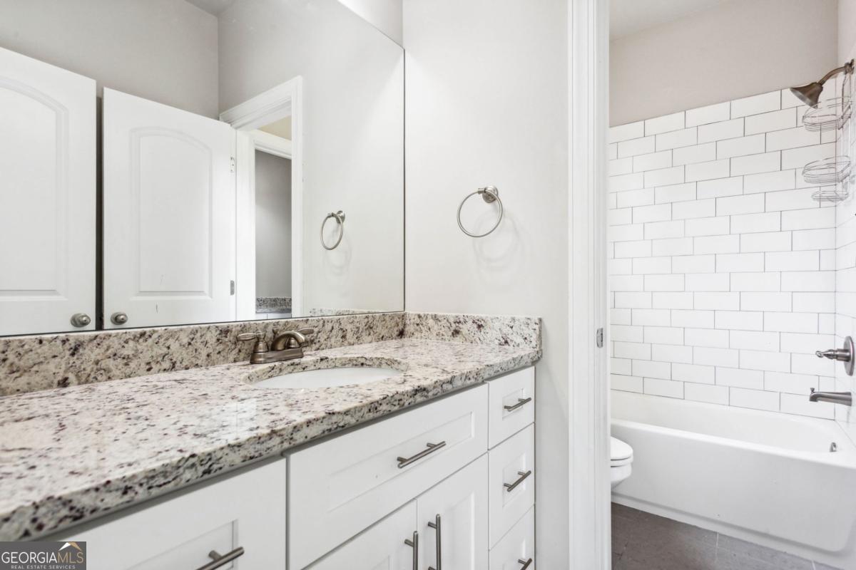 4402 Income Circle Property Photo 23