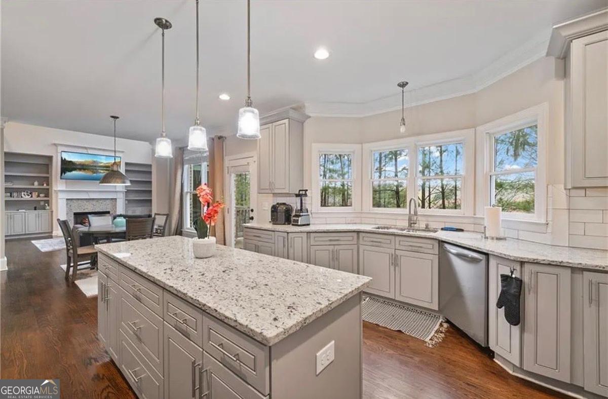 4402 Income Circle Property Photo 32
