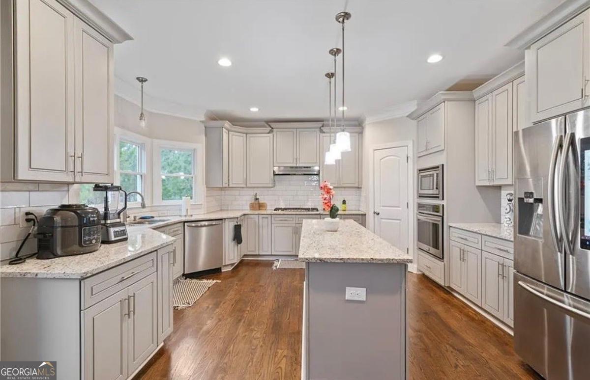 4402 Income Circle Property Photo 34