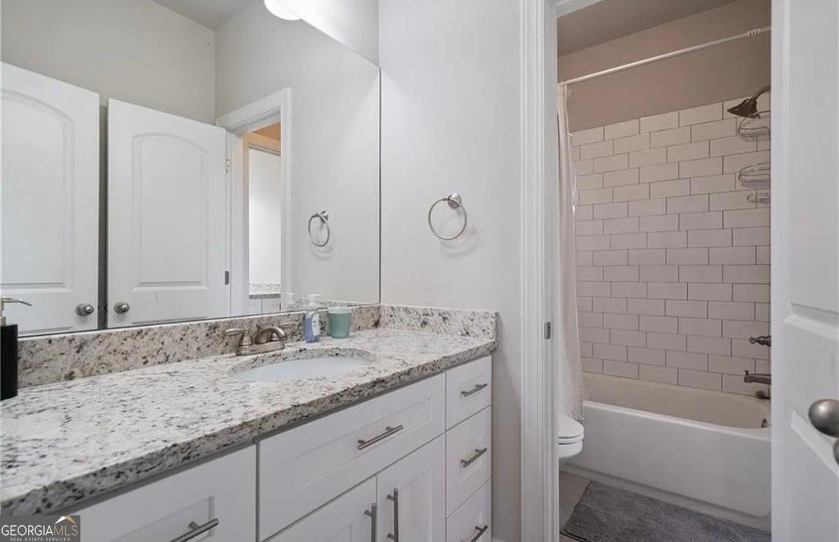 4402 Income Circle Property Photo 46