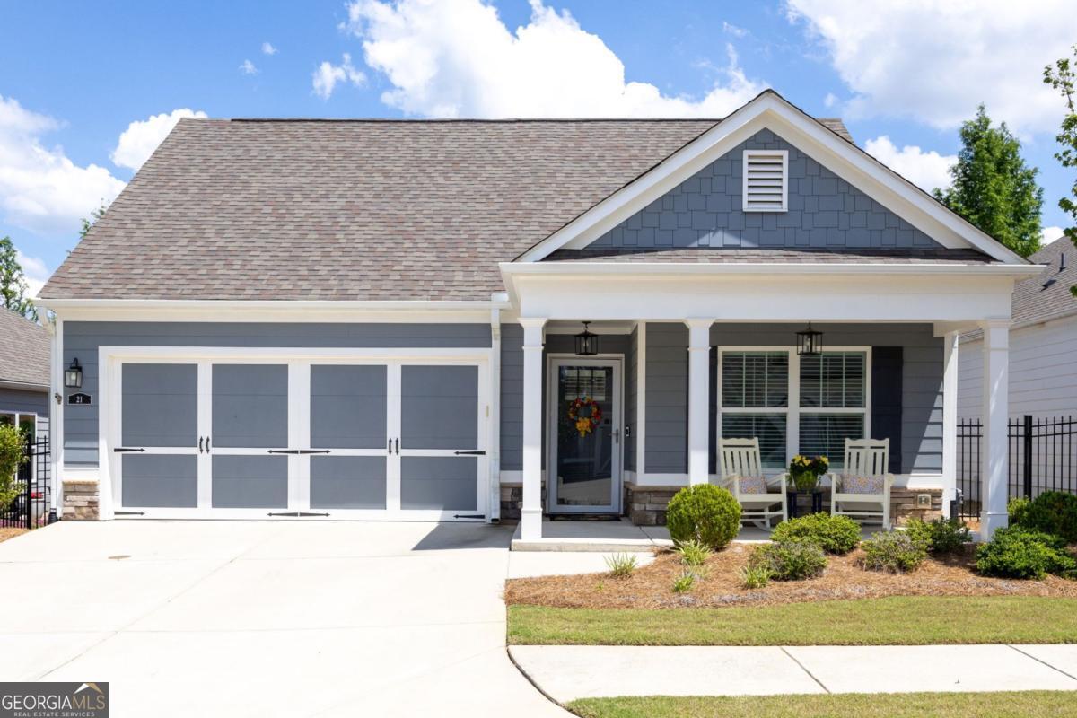 21 Lantern Trace