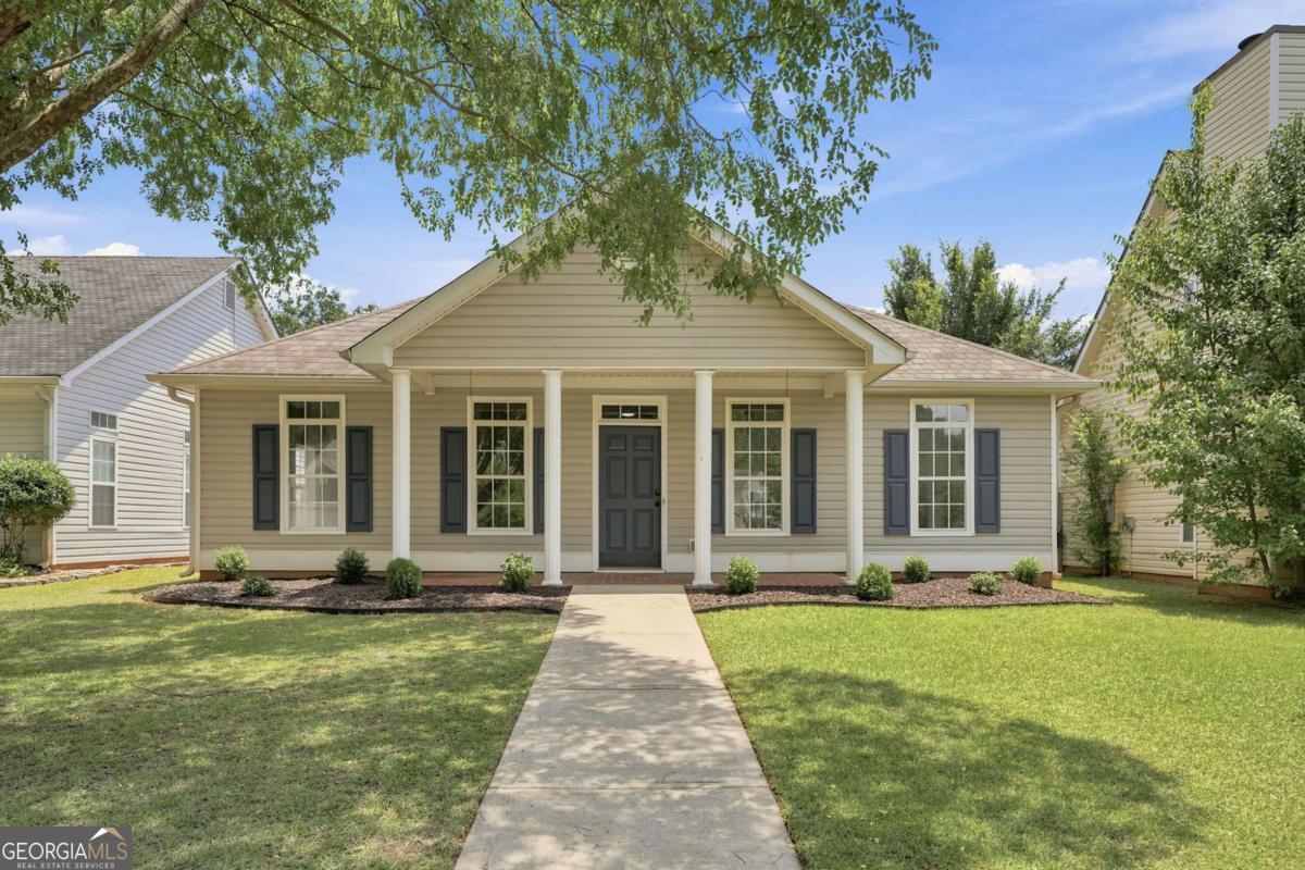 1225 Lafayette Square Property Photo 1