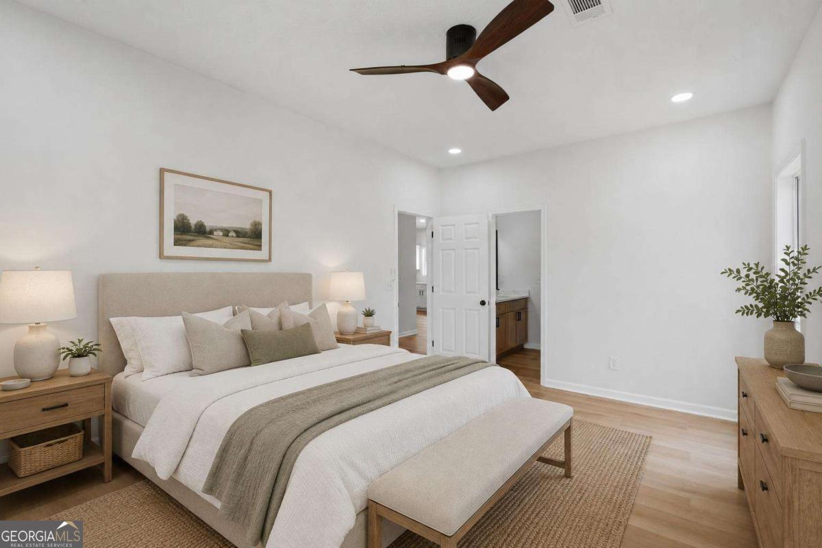 1225 Lafayette Square Property Photo 17