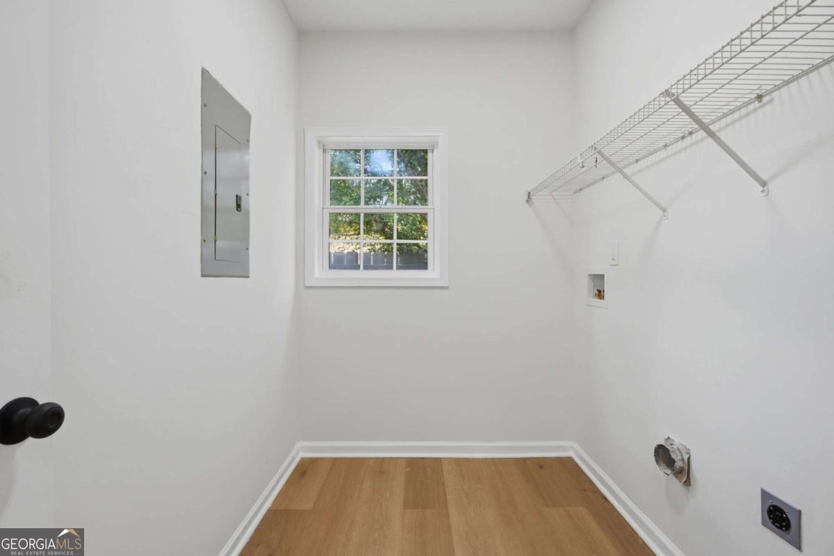 1225 Lafayette Square Property Photo 24