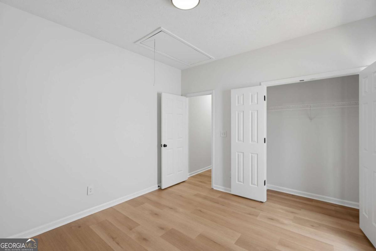 1225 Lafayette Square Property Photo 26