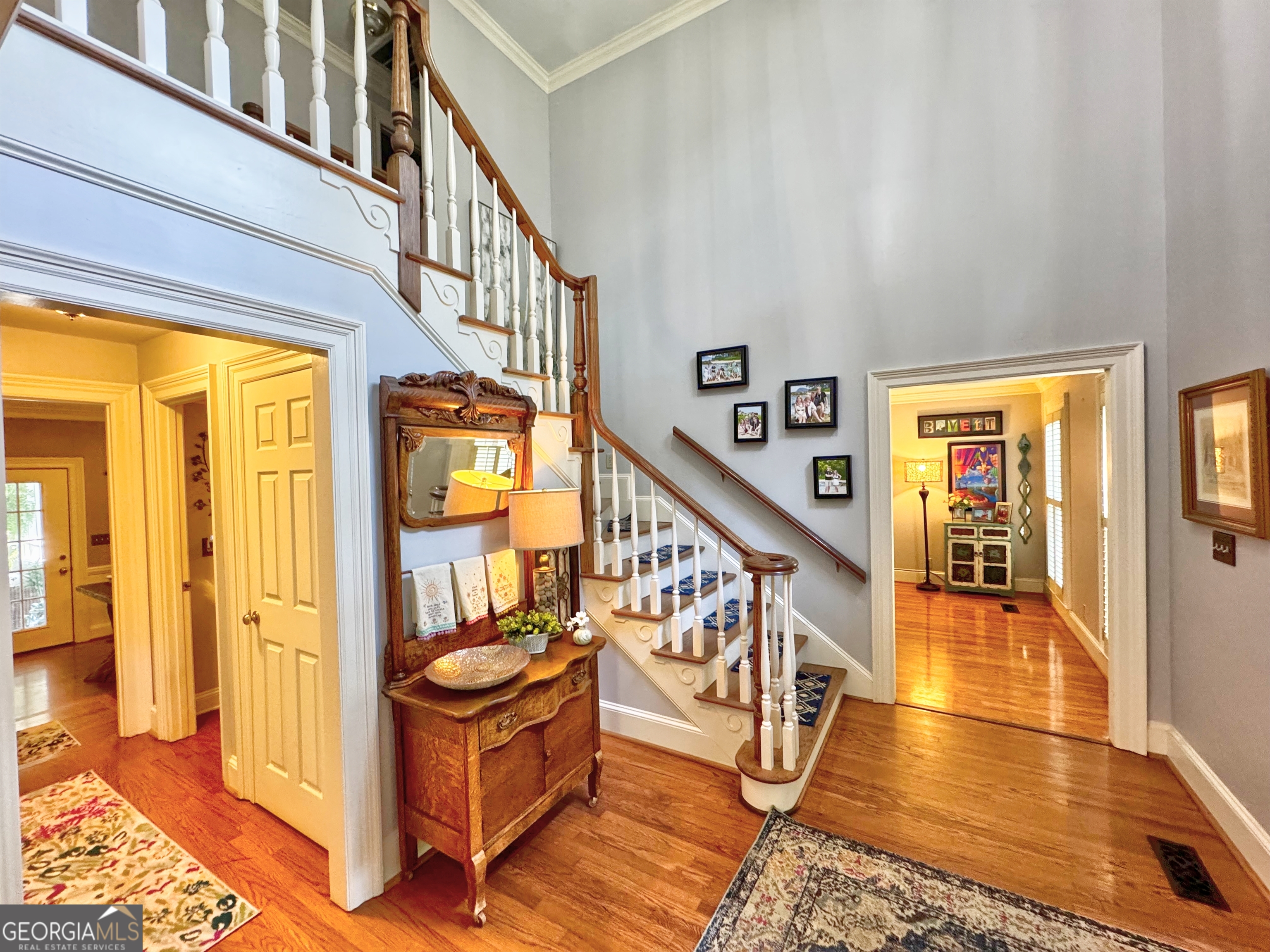 1018 Riverside Drive Property Photo 17